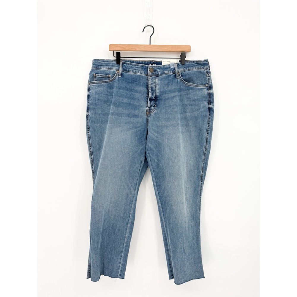 ☀️ 3/$25 NWT a.n.a High Rise Straight Leg Button Fly Jeans Raw Hem Size 22W